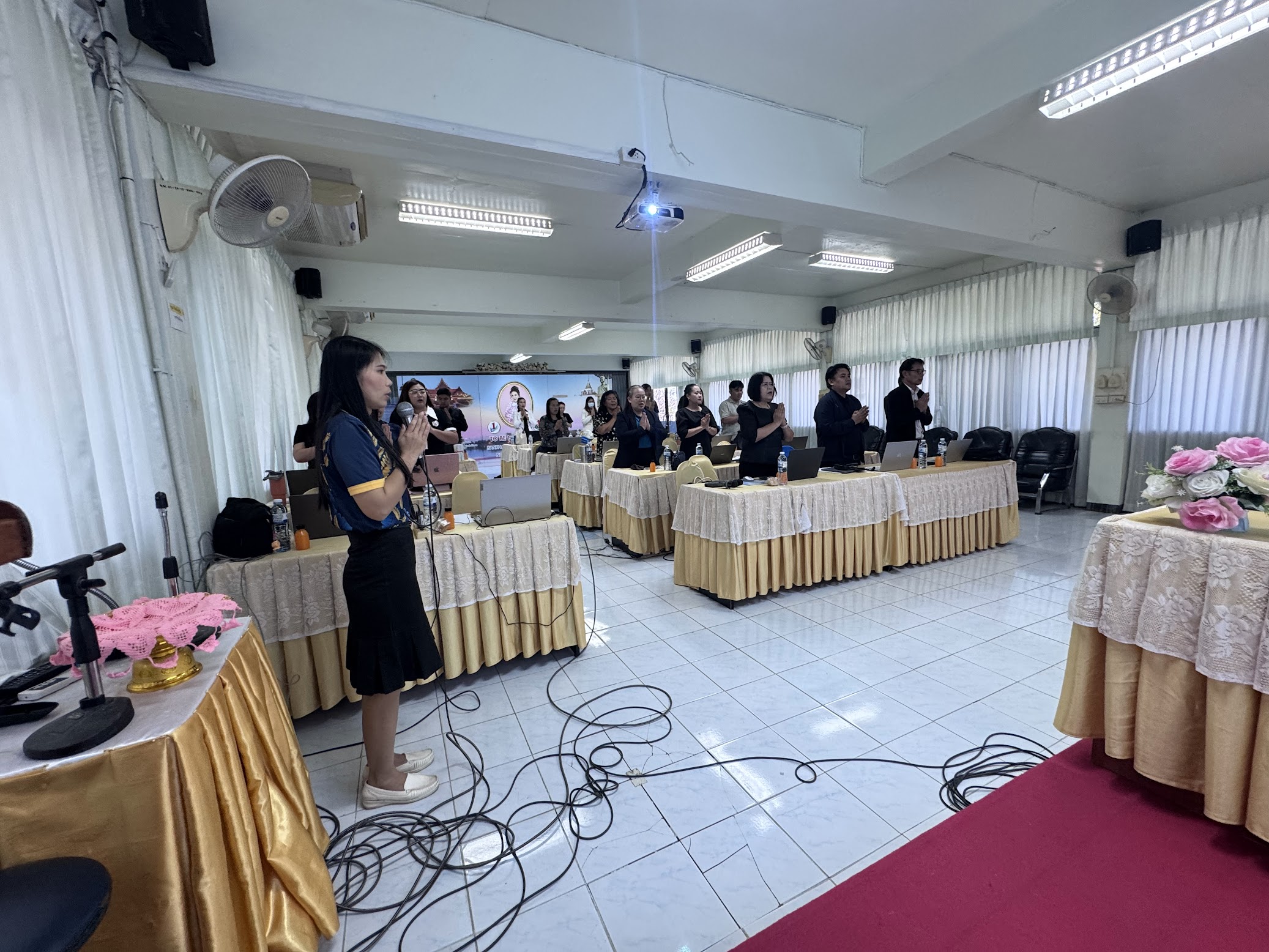 ภาพในห้องประชุม