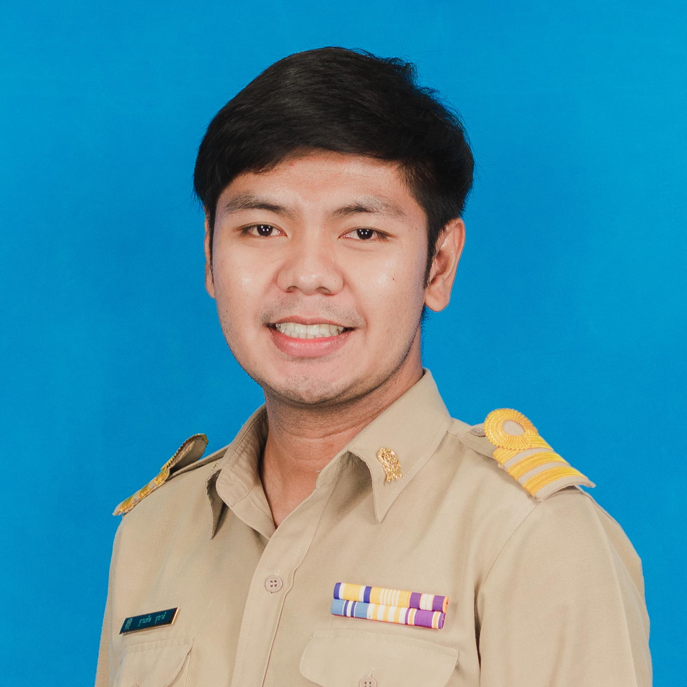 นายฐานทัพ ชูชาติ