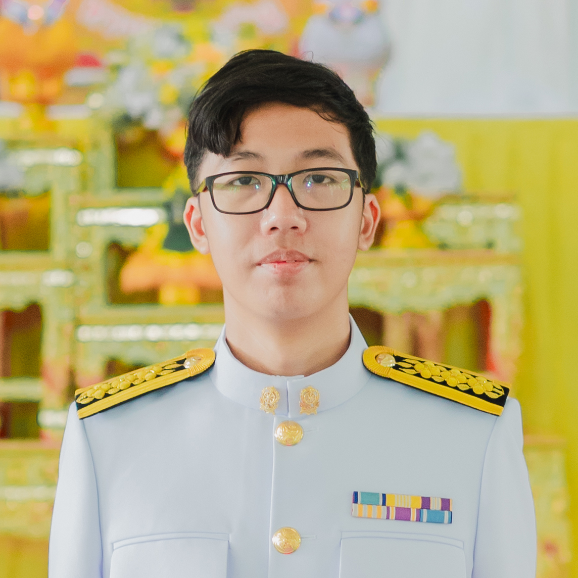 นายเกียรติศักดิ์ สรรเสริญ