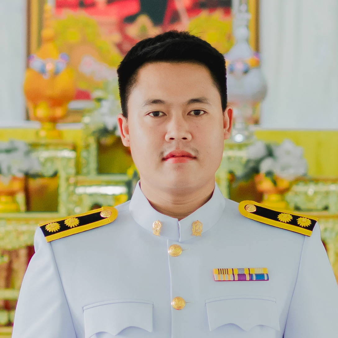 นายรวีโรจน์ สิงคำป้อง